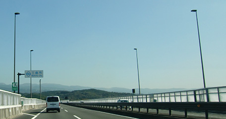 静岡県 伊豆縦貫自動車道 LED道路照明