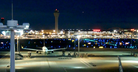 東京国際空港 誘導路灯